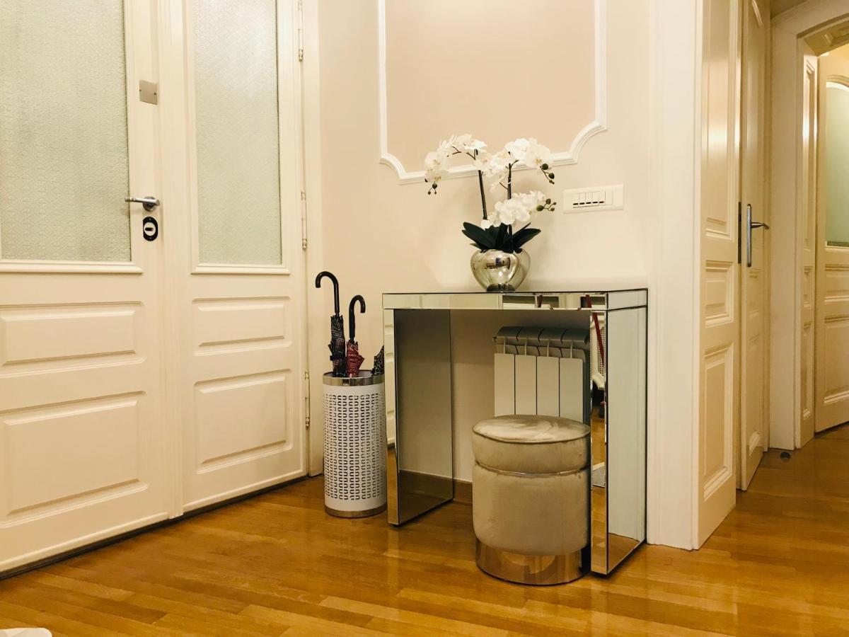 Knez Sima Jacuzzi, 3 Bedrooms, Balcony In Stari Grad 베오그라드 외부 사진